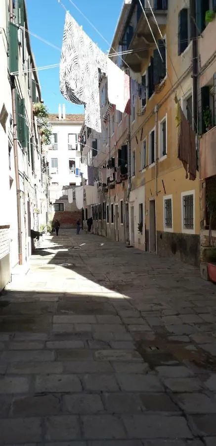 Design House Alla Biennale Venice Apartment